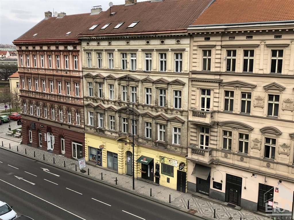 Praha, Husitská 107 prodej činžovní dům