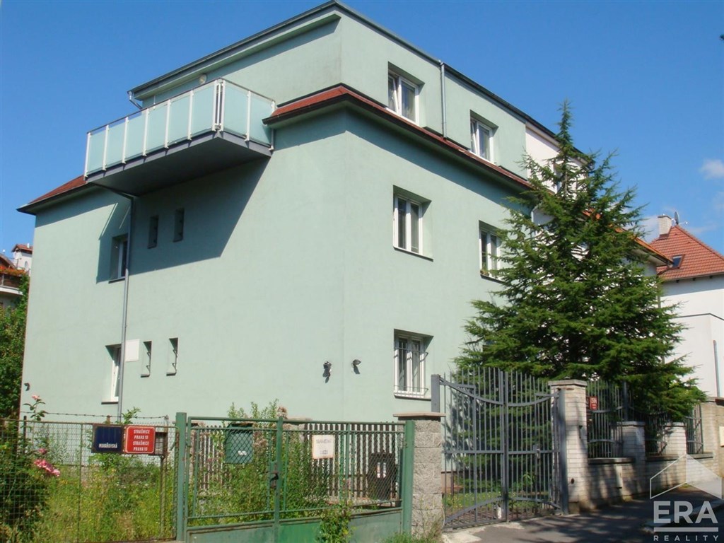 Prodej, dům rodinný, 292 m²
