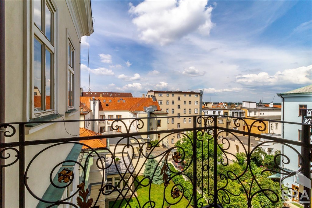 Dlouhodobý pronájem bytu 2+1, 62m2 + balkon, Praha 1 Nové Město