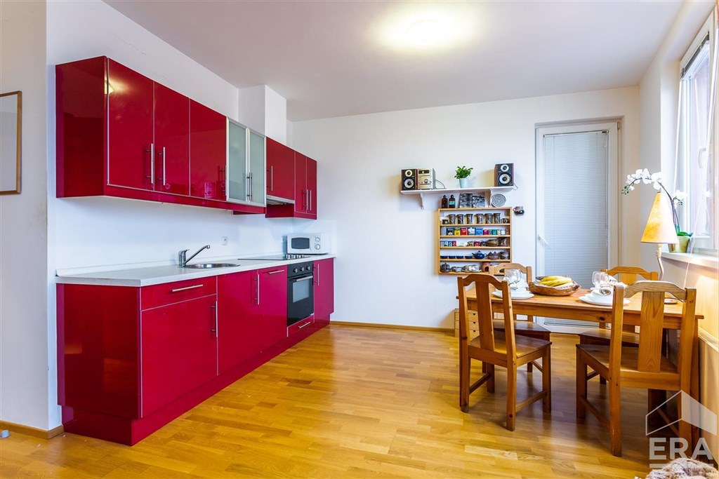 Luxusní 1+kk/lodžie/garáž, komora, 38,4m2, rezidence Prague Towers, Praha 5 – Stodůlky