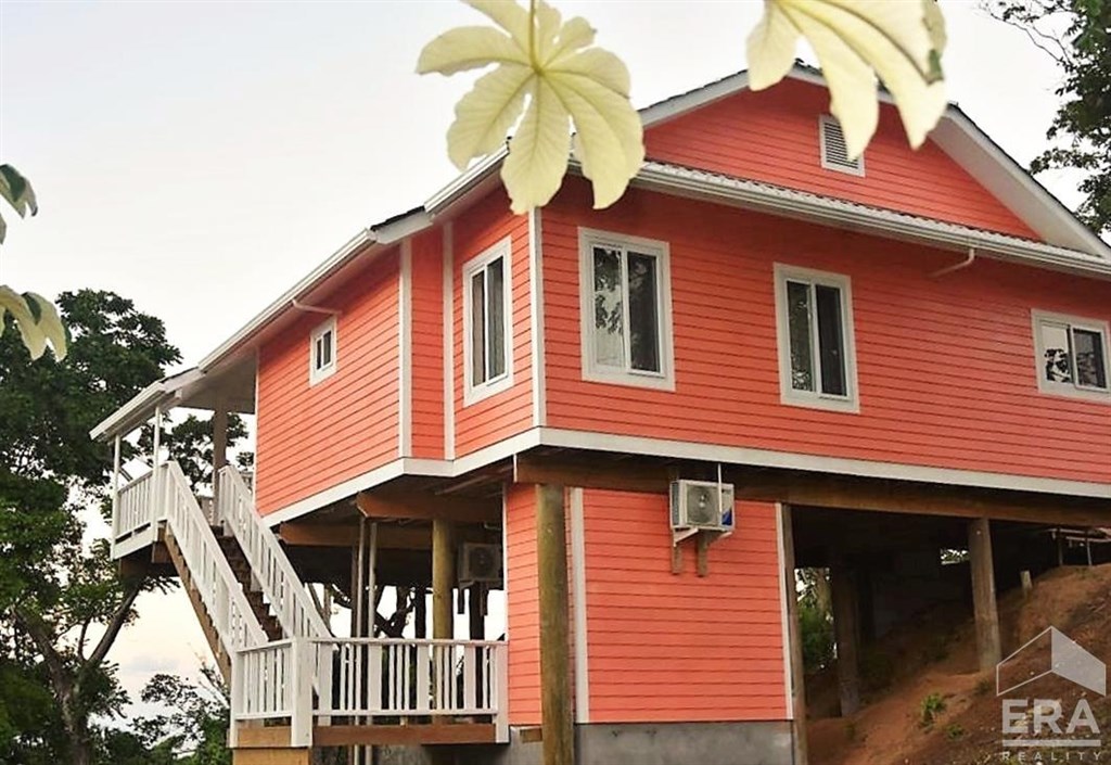 R0ATÁN, HONDURAS – RD 3+1