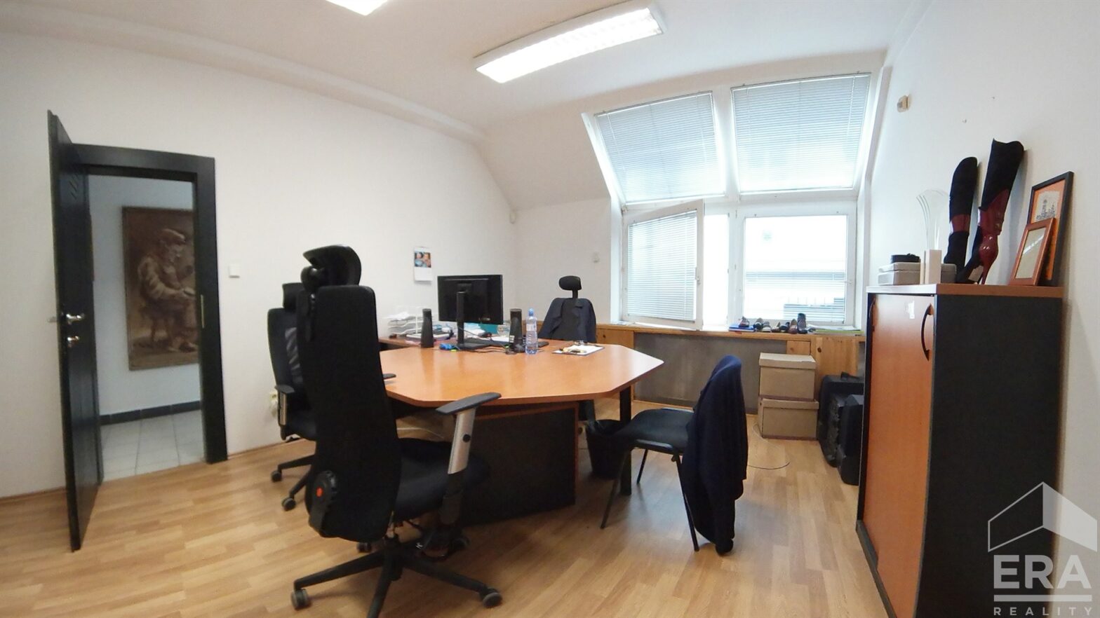 Pronájem kancelářských a skladových prostor, ul Rostislavova 23, Praha 4 – Nusle