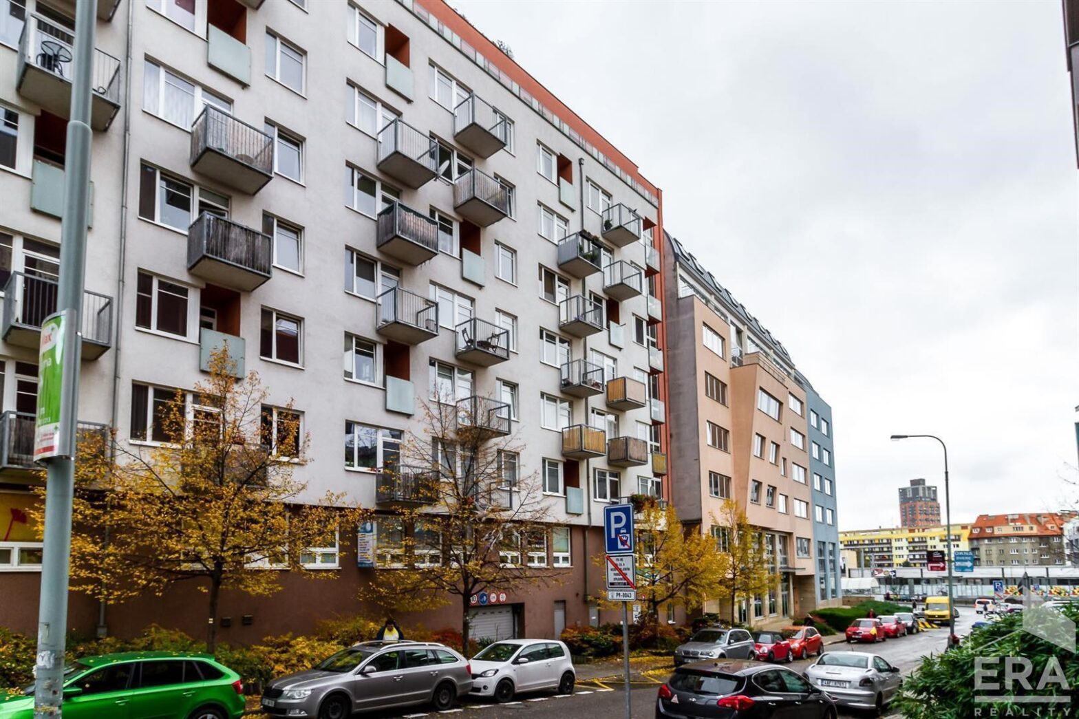 Pronájem bytu 2+kk/L + garážové stání, Paříkova, Praha 9 – Vysočany