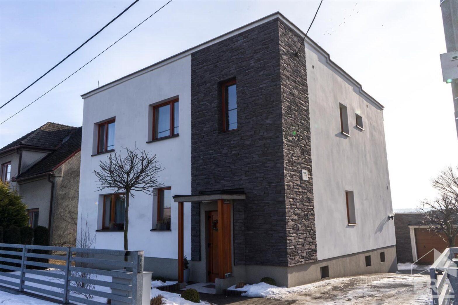 Prodej rodinného domu 6+1+Garáž 140 m², pozemek 398 m²