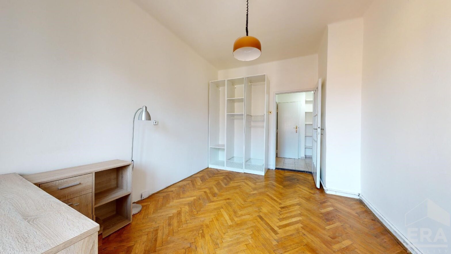 Pronájem bytu 2+kk, 32 m2, ul. Sinkulova 8, Praha – Podolí