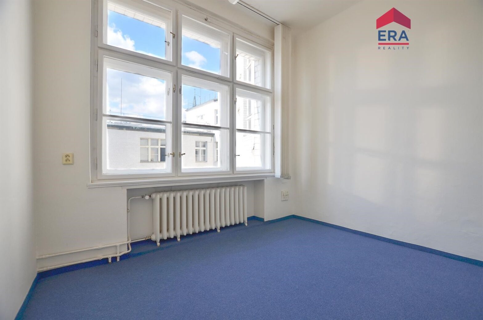 Pronájem kanceláře,12m2, Praha 1 Senovážné náměstí