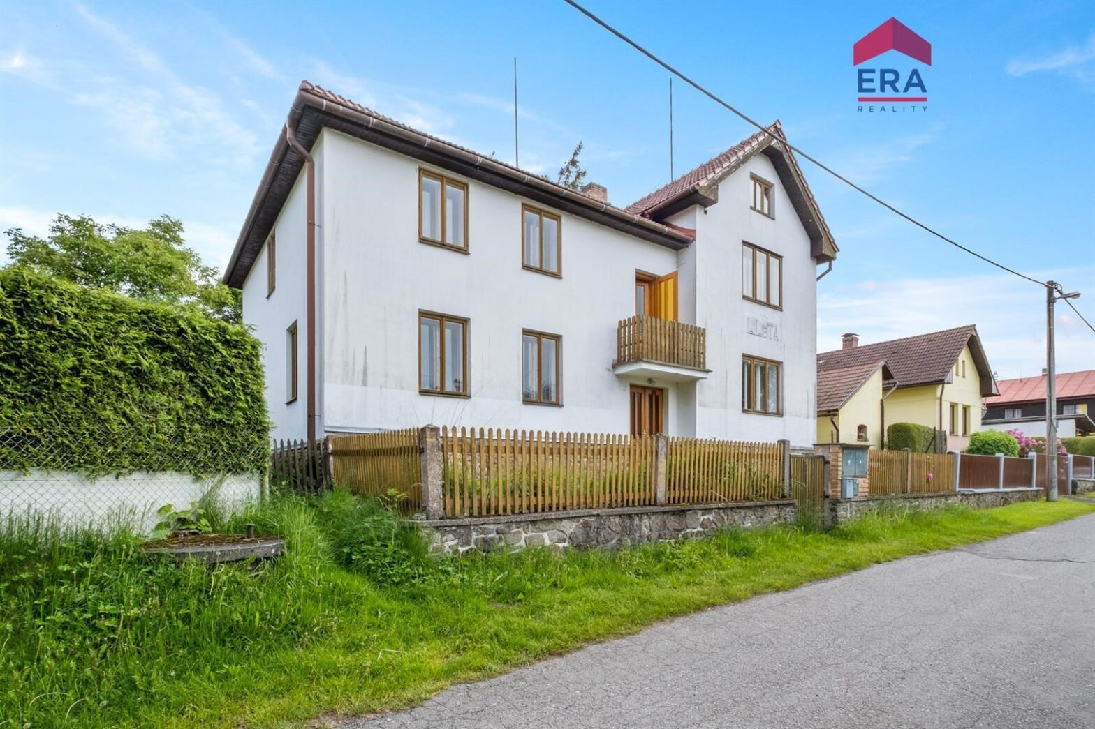 Samostatný rodinný dům, 9+2, pozemek 1352 m2, vodní nádrž Seč